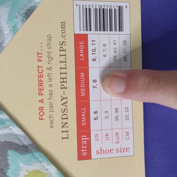 Switch flops by Lindsay Phillips set of 6 - Picture 9 of 11